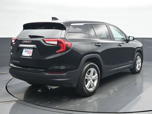 Used 2024 GMC Terrain SLE image 6
