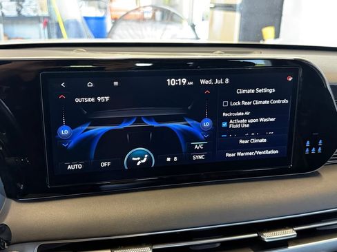 Used 2024 Hyundai Palisade Calligraphy AWD/4WD image 24