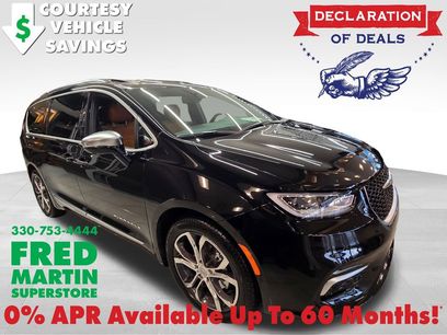 New 2026 Chrysler Pacifica Pinnacle