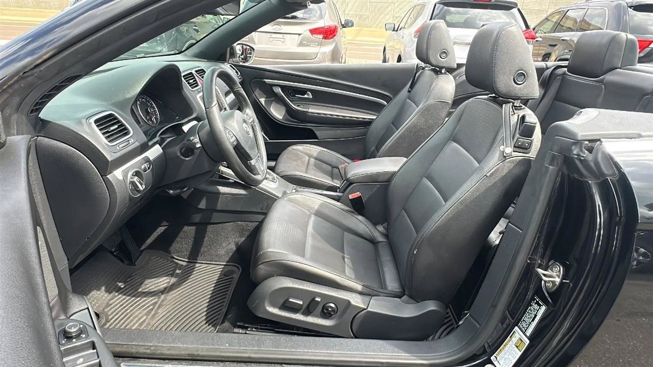 Used 2015 Volkswagen Eos Komfort FWD image 19