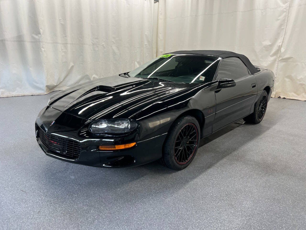 Used 1999 Chevrolet Camaro Z28 RWD image 1