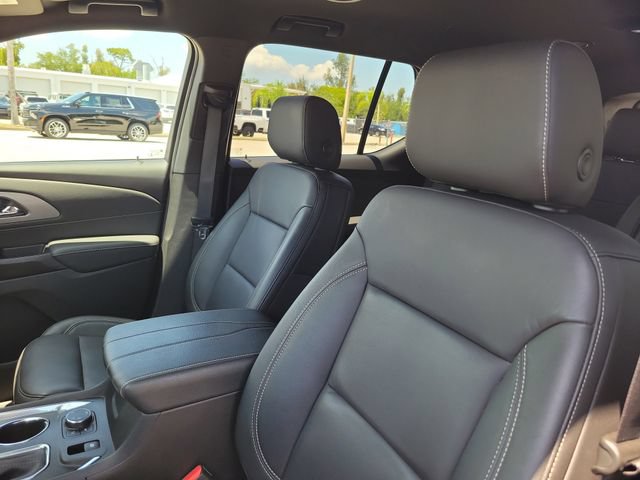 Used 2023 Chevrolet Traverse LT w/ LPO, Floor Liner Package AWD/4WD image 16