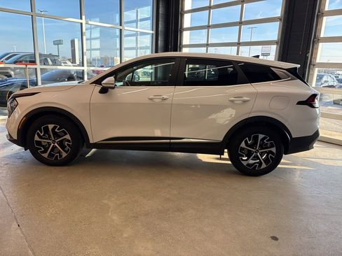 Certified 2023 Kia Sportage EX image 7