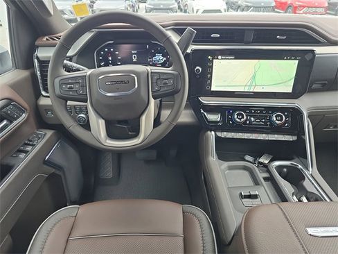 New 2025 GMC Sierra 2500 Denali w/ Denali Reserve Package image 14