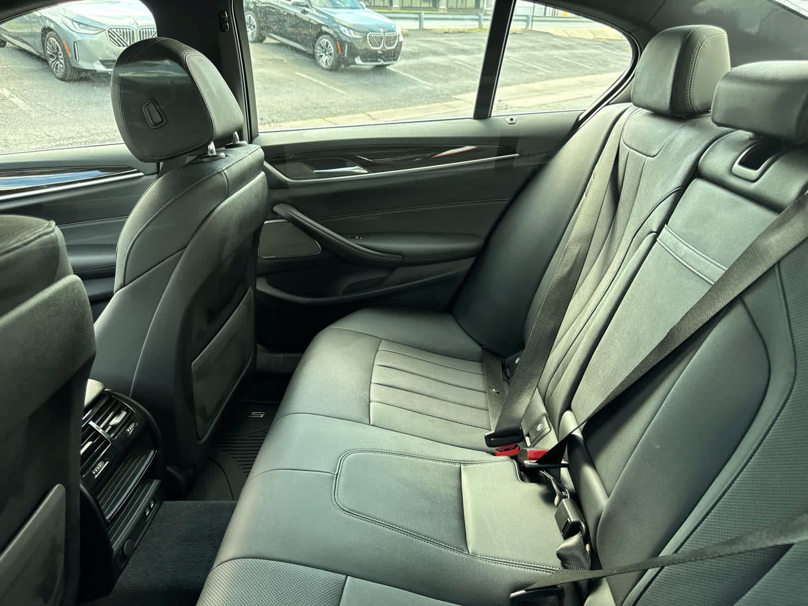 Used 2023 BMW 530i xDrive w/ Premium Package AWD/4WD image 10