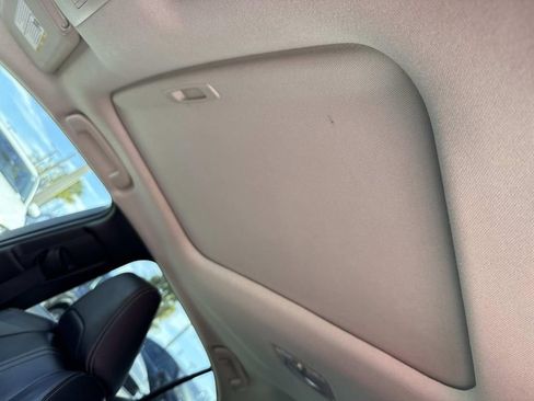 Used 2022 Toyota Corolla XLE image 43