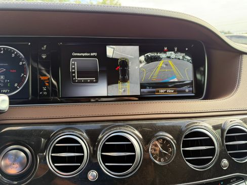 Used 2017 Mercedes-Benz S 550 Sedan image 33