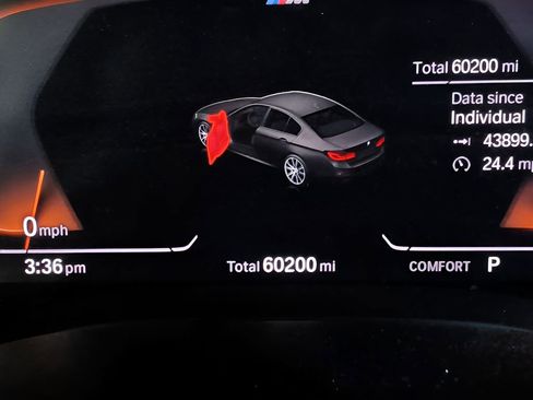 Used 2020 BMW 540i w/ M Sport Package image 18