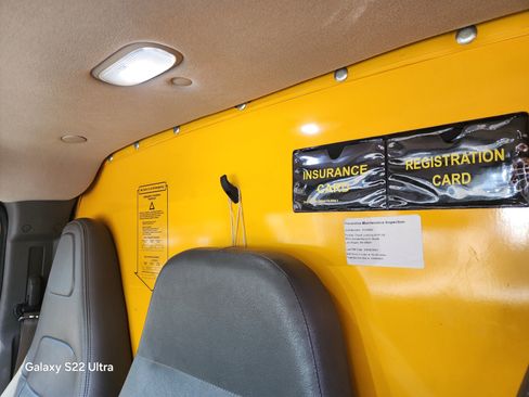 Used 2019 GMC Savana 3500 w/ Driver Convenience Package RWD image 15