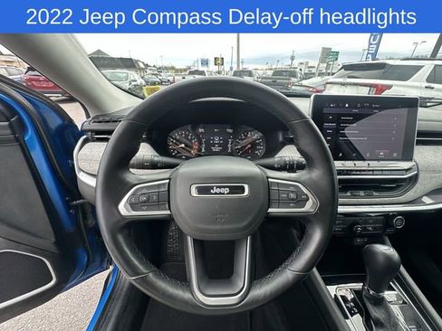 Used 2022 Jeep Compass Latitude AWD/4WD image 25