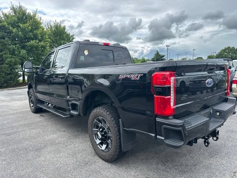 Used 2023 Ford F250 Lariat w/ Sport Appearance Package AWD/4WD image 7