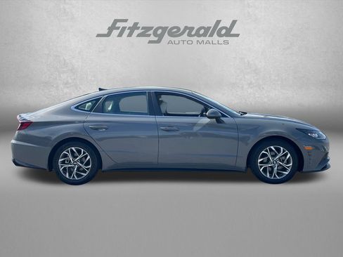 Used 2022 Hyundai Sonata SEL FWD image 4