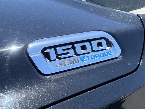Used 2022 RAM 1500 Big Horn AWD/4WD image 14
