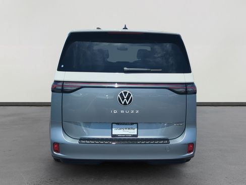New 2025 Volkswagen ID. Buzz 1st Edition image 4