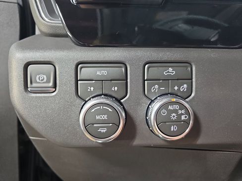 New 2026 GMC Sierra 1500 Elevation AWD/4WD image 25