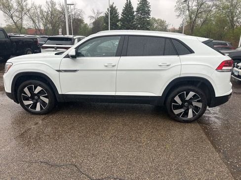 Used 2024 Volkswagen Atlas Cross Sport SE AWD/4WD image 6