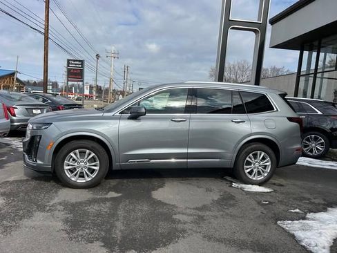 New 2025 Cadillac XT6 Luxury w/ LPO, Floor Liner Package image 6