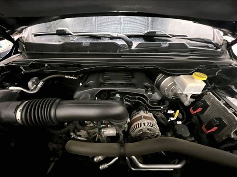 Used 2019 RAM 1500 Laramie image 30