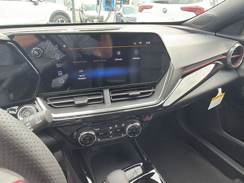New 2026 Chevrolet Trax RS w/ Driver Confidence Package FWD image 25