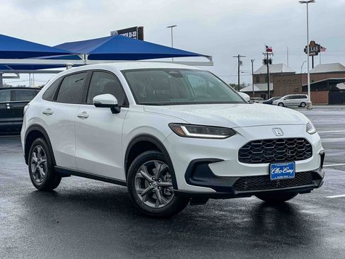 New 2026 Honda HR-V LX image 2