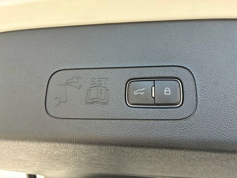 Used 2021 Lincoln Aviator Reserve w/ Equipment Group 201A RWD image 16