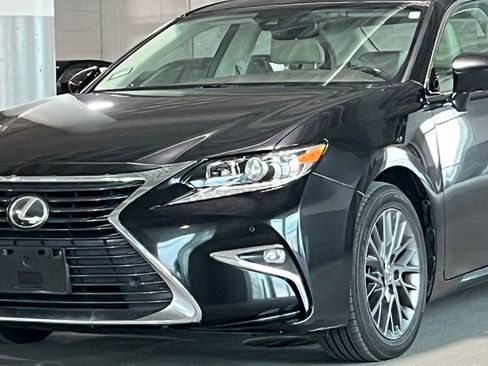 Used 2018 Lexus ES 350 w/ Premier Package FWD image 5