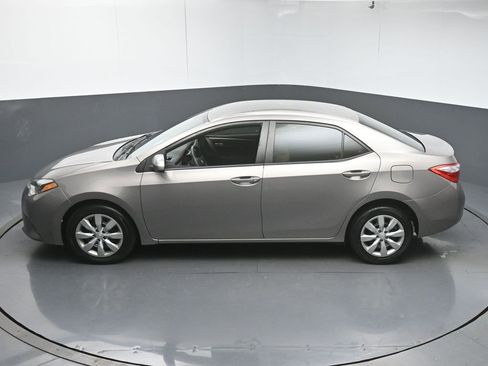 Used 2016 Toyota Corolla L image 41