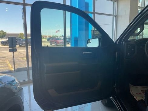 New 2026 Chevrolet Silverado 1500 W/T w/ WT Convenience Package AWD/4WD image 8