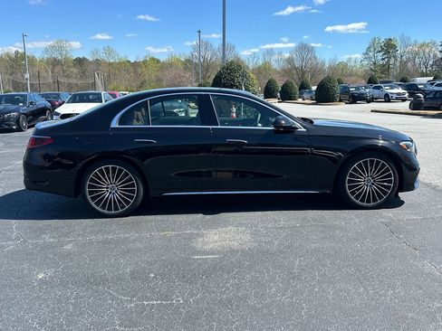 New 2026 Mercedes-Benz E 350 4MATIC Sedan image 8