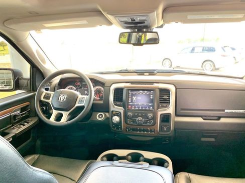 Used 2018 RAM 1500 Laramie w/ Convenience Group AWD/4WD image 26