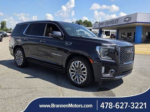 Used 2023 GMC Yukon Denali Ultimate AWD/4WD image 1