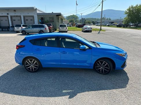 Used 2025 Subaru Impreza 2.0i Sport AWD/4WD image 3