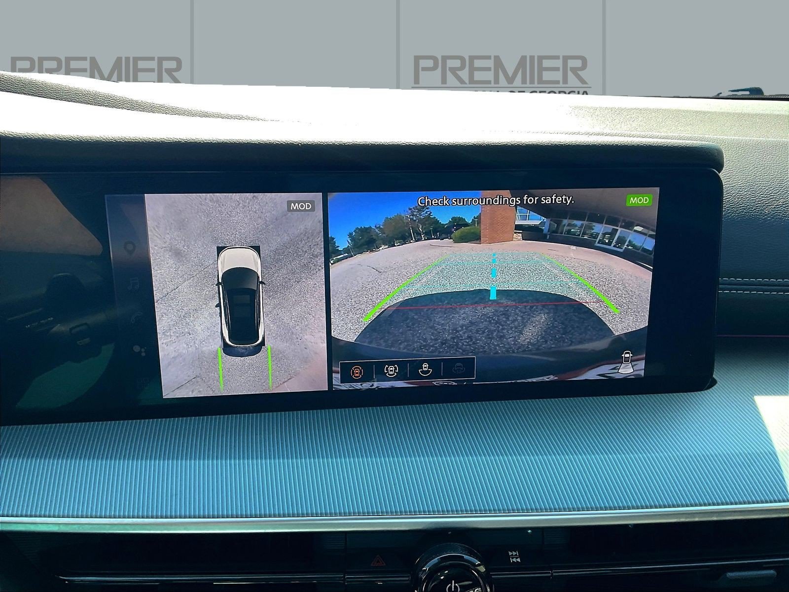 Certified 2025 Nissan Murano SL AWD/4WD image 16
