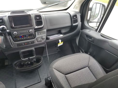 New 2025 RAM ProMaster 1500 w/ Quick Order Package 22G SLT image 10