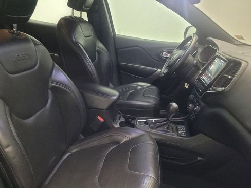 Used 2019 Jeep Cherokee High Altitude FWD image 21