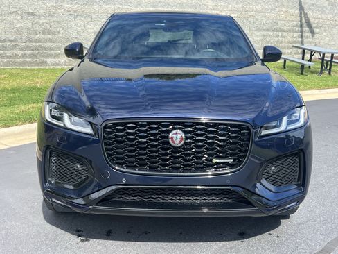 Certified 2023 Jaguar F-PACE R-Dynamic S AWD/4WD image 10