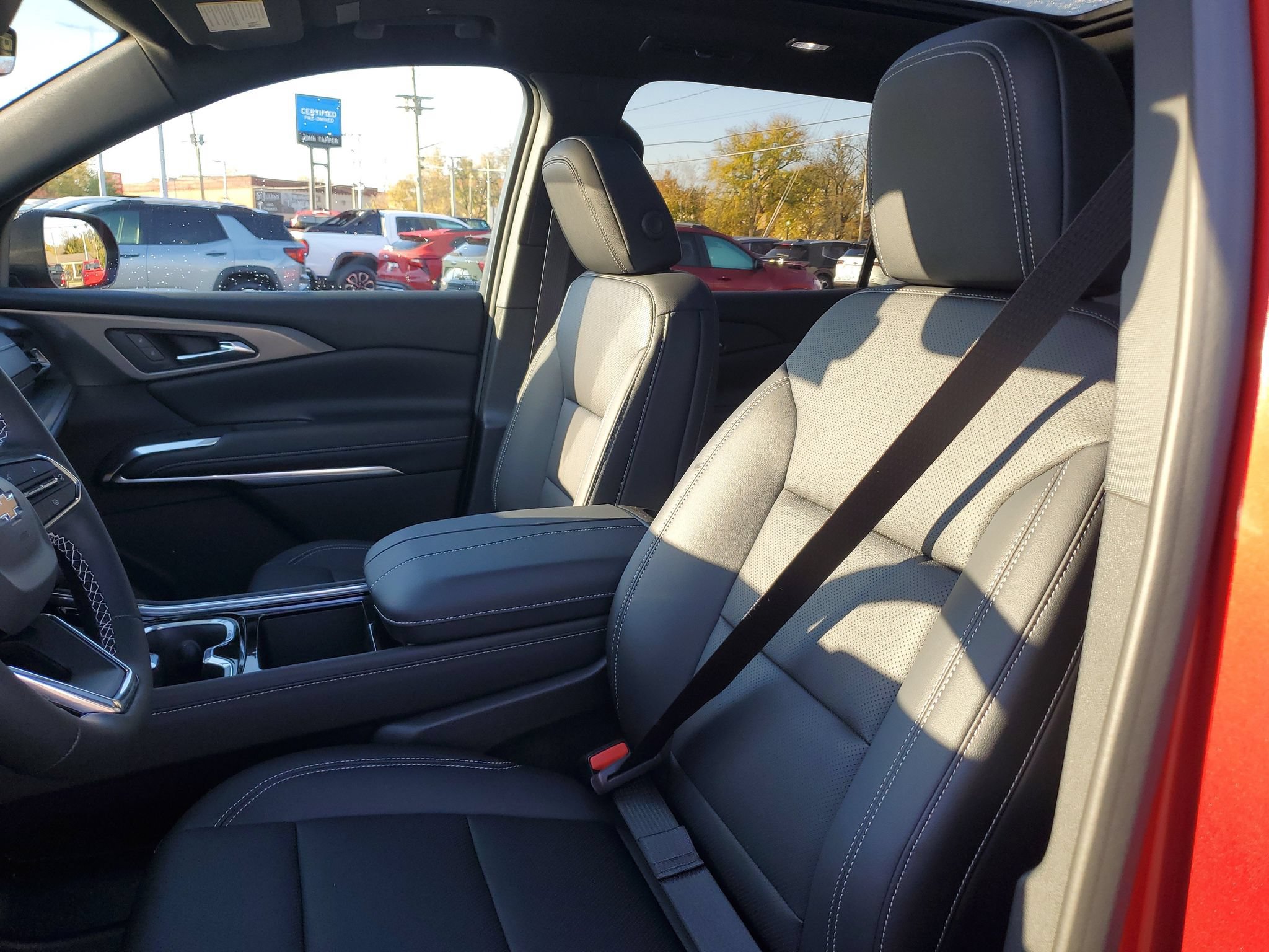 New 2027 Chevrolet Traverse LT w/ Enhanced Driving Package AWD/4WD image 17