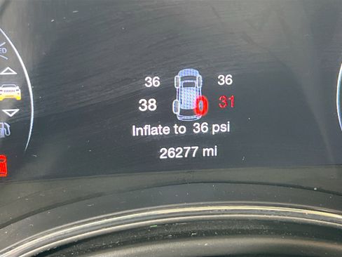 Used 2022 Jeep Grand Cherokee Limited image 11