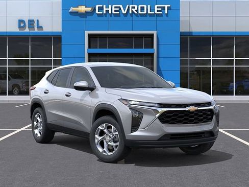 New 2026 Chevrolet Trax LS w/ LS Convenience Package FWD image 7