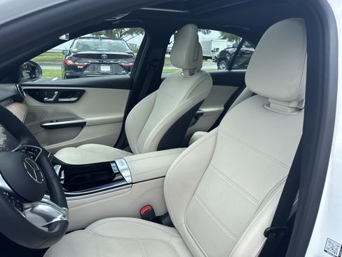 Used 2024 Mercedes-Benz C 300 Sedan image 14