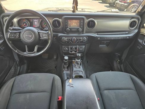 Used 2018 Jeep Wrangler Unlimited Sport S AWD/4WD image 5