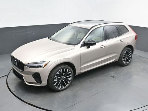 New 2026 Volvo XC60 B5 Ultra w/ Protection Package Premier AWD/4WD image 22