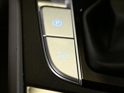 Used 2022 Hyundai Elantra SEL w/ Convenience Package FWD image 24