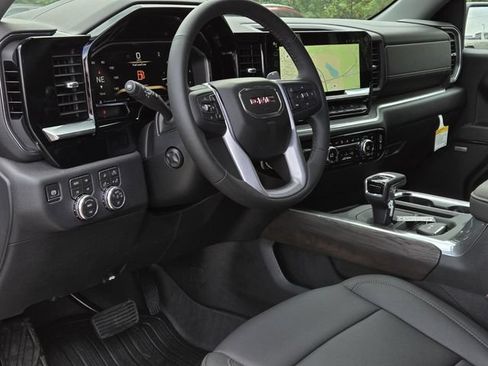 New 2026 GMC Sierra 1500 SLT AWD/4WD image 29