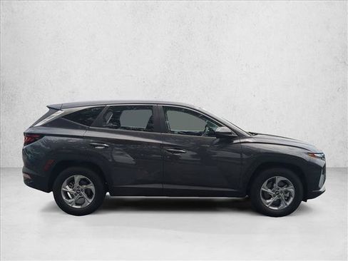 Used 2022 Hyundai Tucson SE FWD image 4