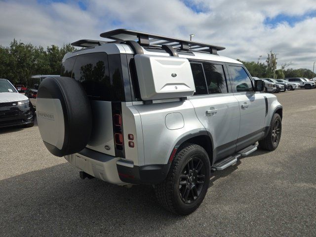 Used 2022 Land Rover Defender 110 S AWD/4WD image 5