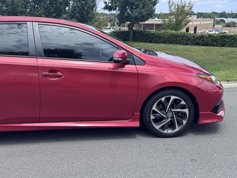 Used 2018 Toyota Corolla iM FWD image 27