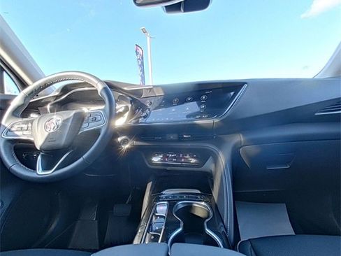 Used 2023 Buick Envision Essence image 24