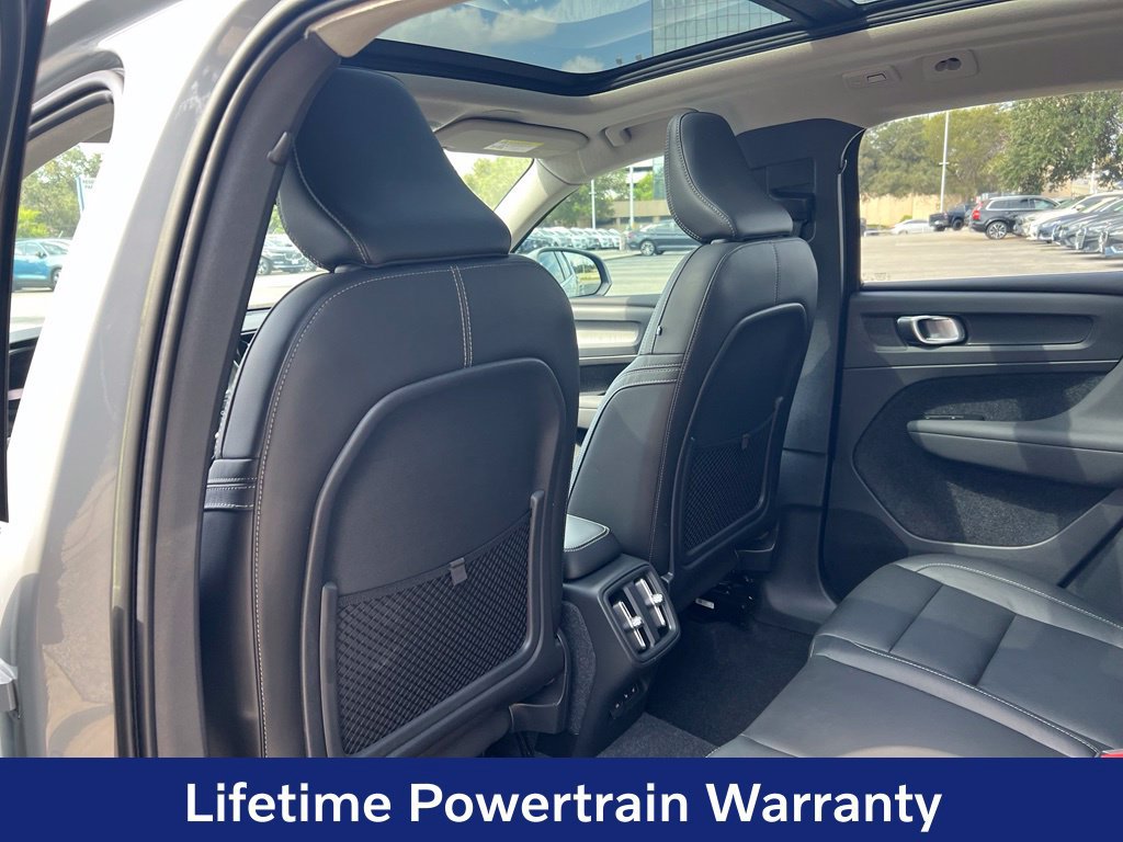 Certified 2024 Volvo XC40 B5 Plus w/ Protection Package Premier AWD/4WD image 21