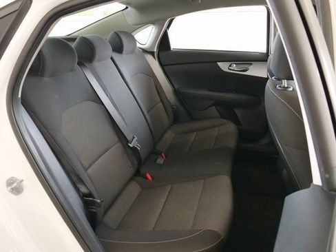 Used 2022 Kia Forte LXS image 14